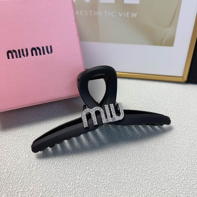 MiuMiu Hair Grab Clip  (2)